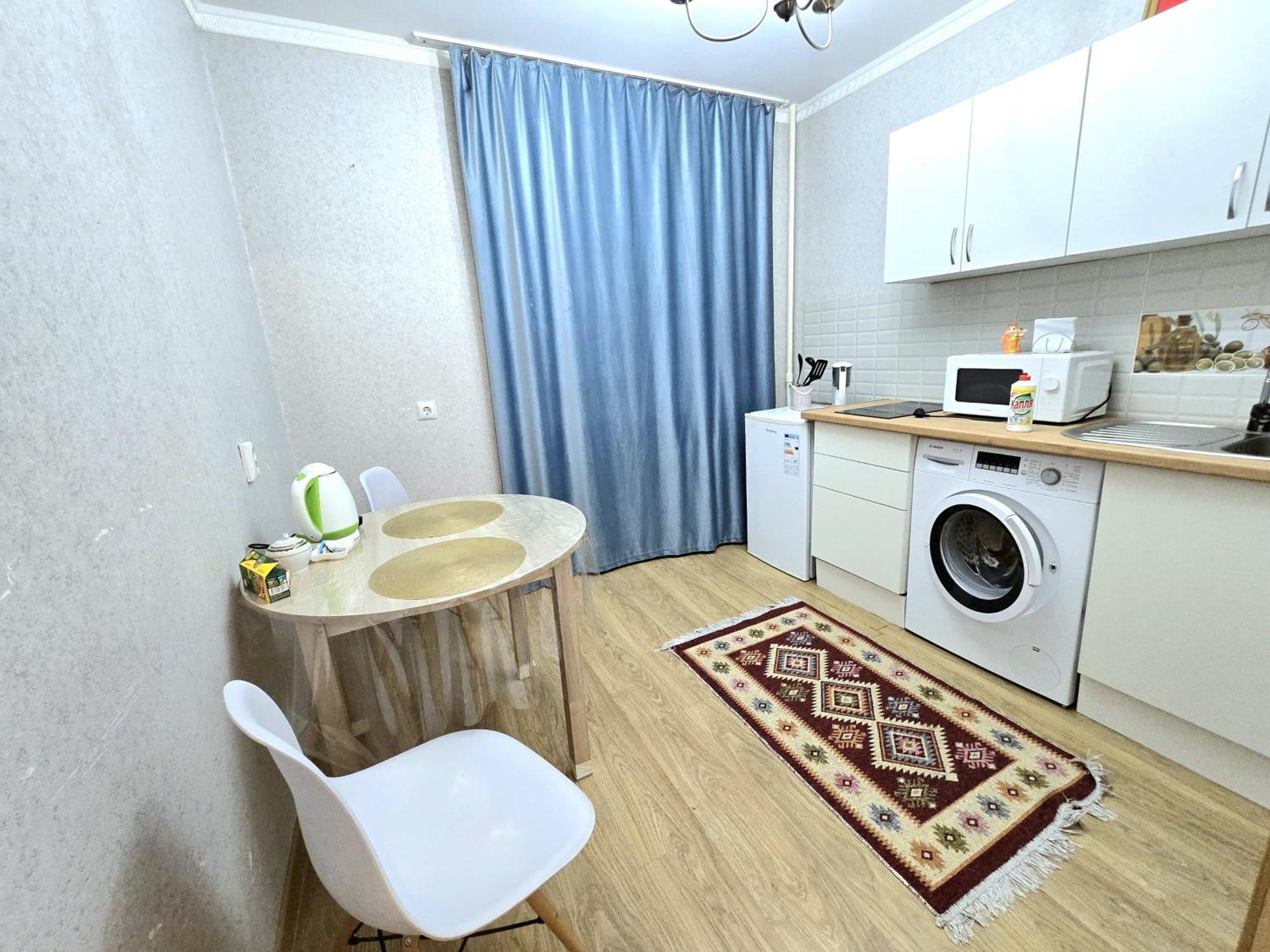 Ferienwohnung Двухкомнатная "Аэропорт Астана" Exterior foto